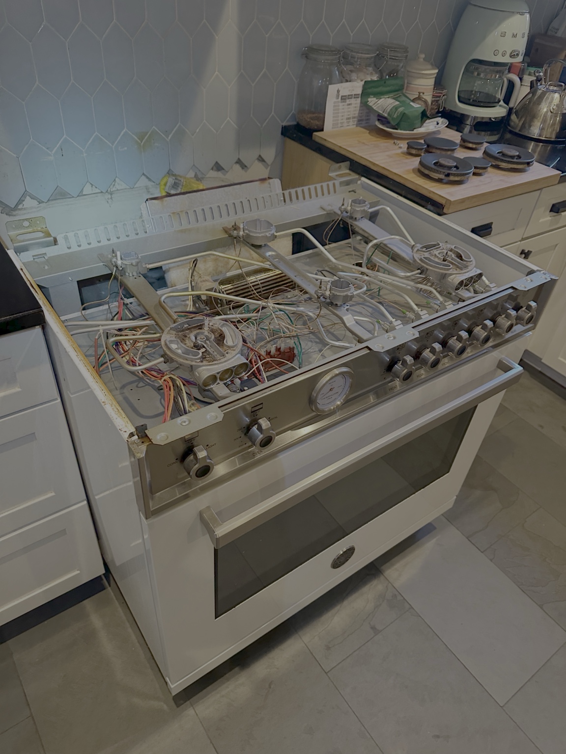 KLIA NY customer support and service communication