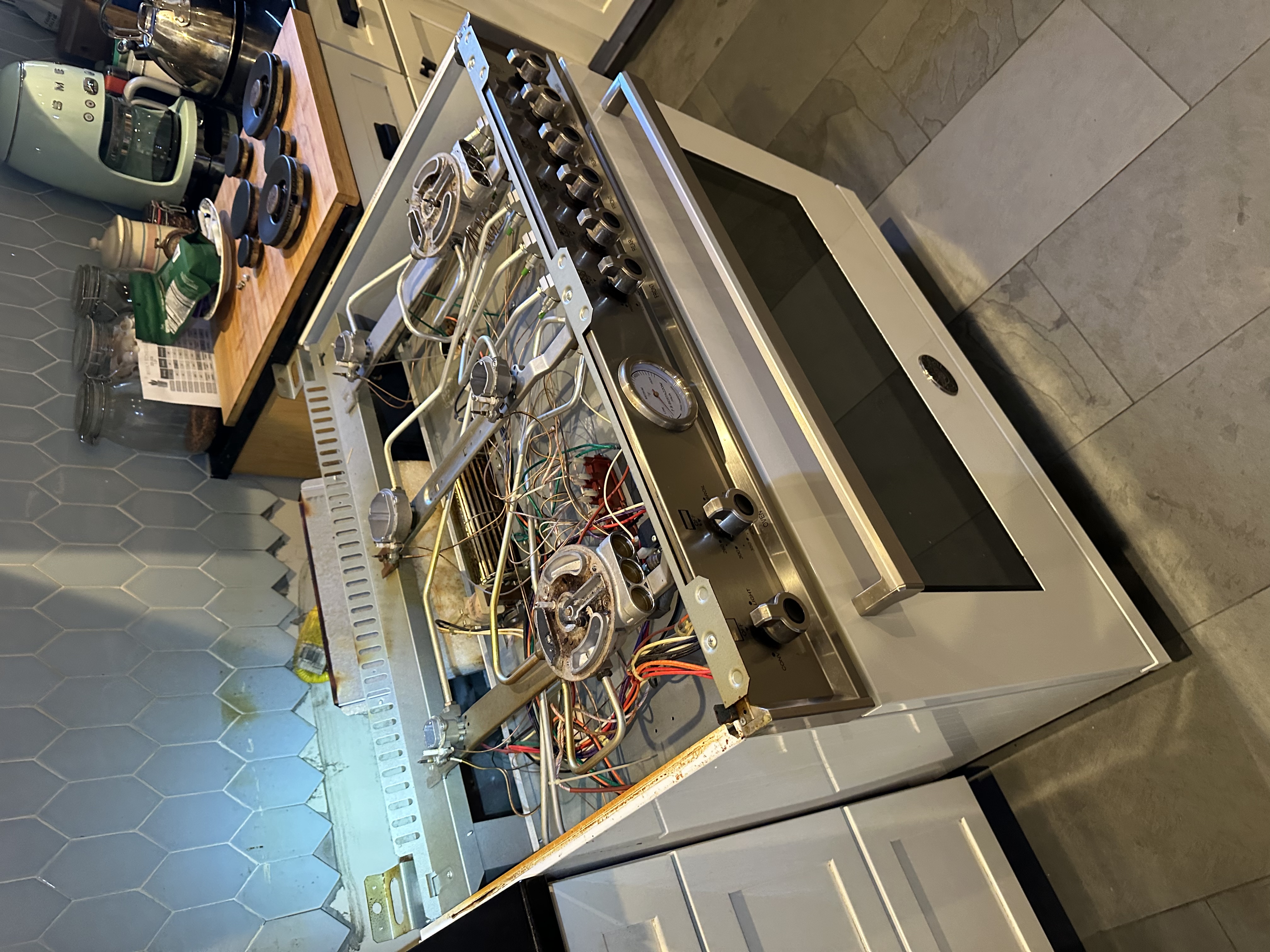 KLIA NY range appliance service work